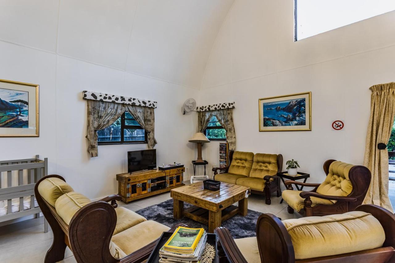 Arch Cabins Self Catering Homes Storms River Стормсривер Экстерьер фото